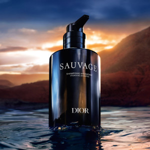 Dior Sauvage - Feuchtigkeitsspendendes und glättendes Shampoo Dior Sauvage - Feuchtigkeitsspendendes und glättendes Shampoo